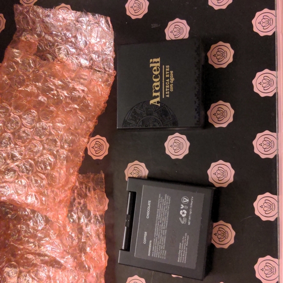 Araceli Azteca Eyes Copper Chocolate Cruelty Free, Vegan - Picture 2 of 5